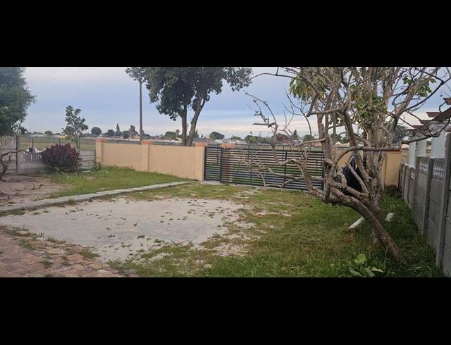 3 BEDROOM HOUSE FOR SALE IN CHARLESVILLE